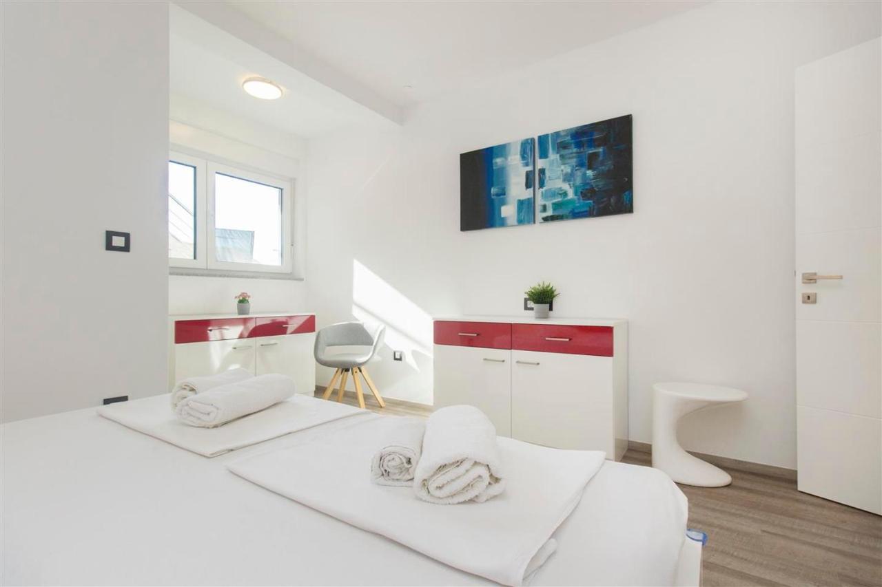 Villa Top Of Murter, Three Bedroom Apartment Екстериор снимка